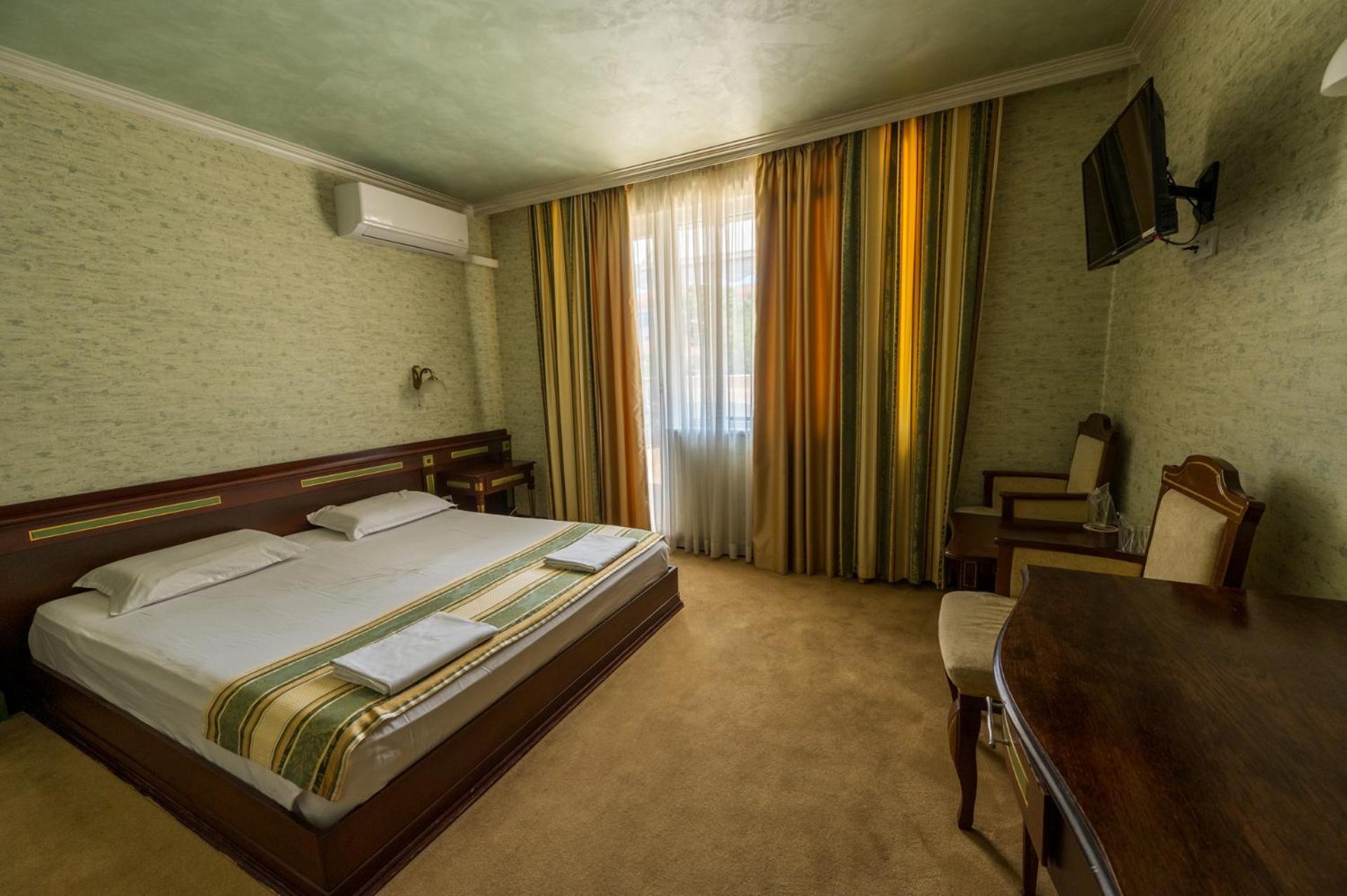 Family Hotel Lazur Kyustendil Exterior foto